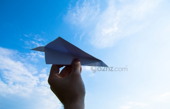 paper-plane-1607340_960_720.jpg
